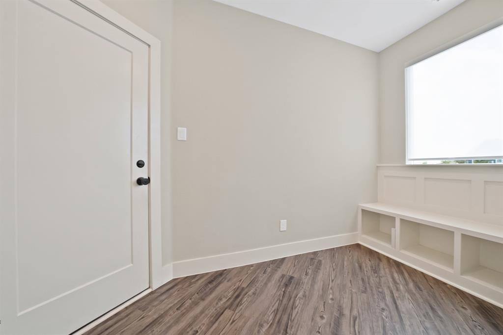 2223 Providence Way Property Photo 30