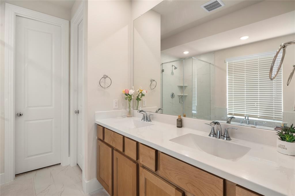 3906 Southbend Drive Property Photo 8