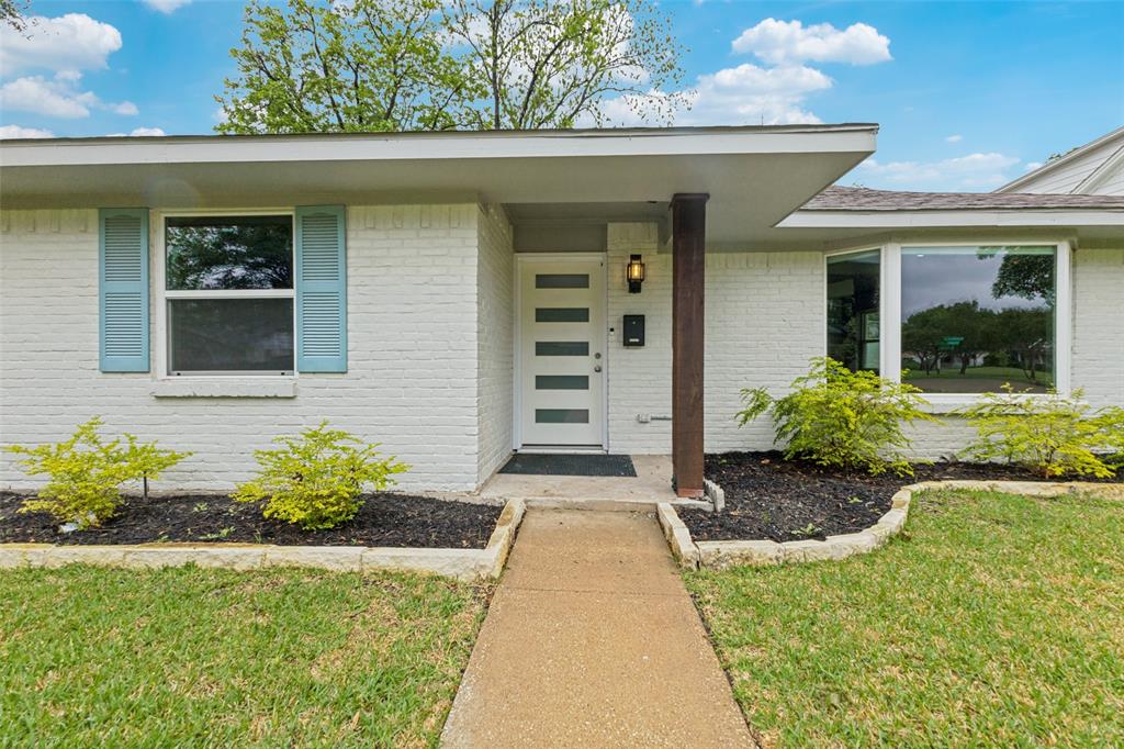 11336 Drummond Drive Property Photo 4