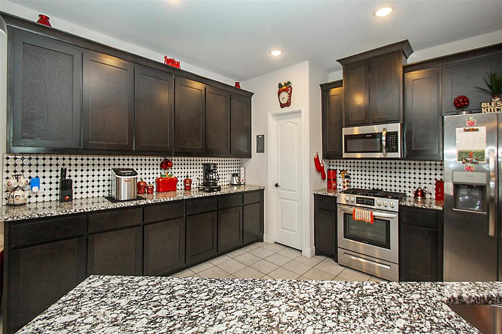 1097 Raptor Road Property Photo 3