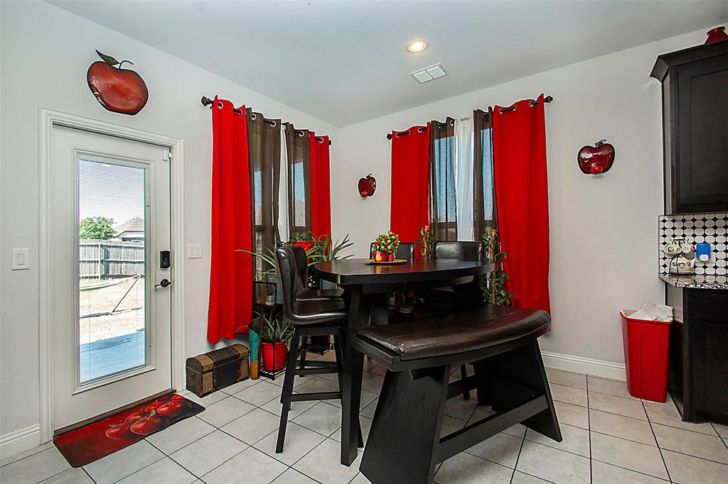 1097 Raptor Road Property Photo 10