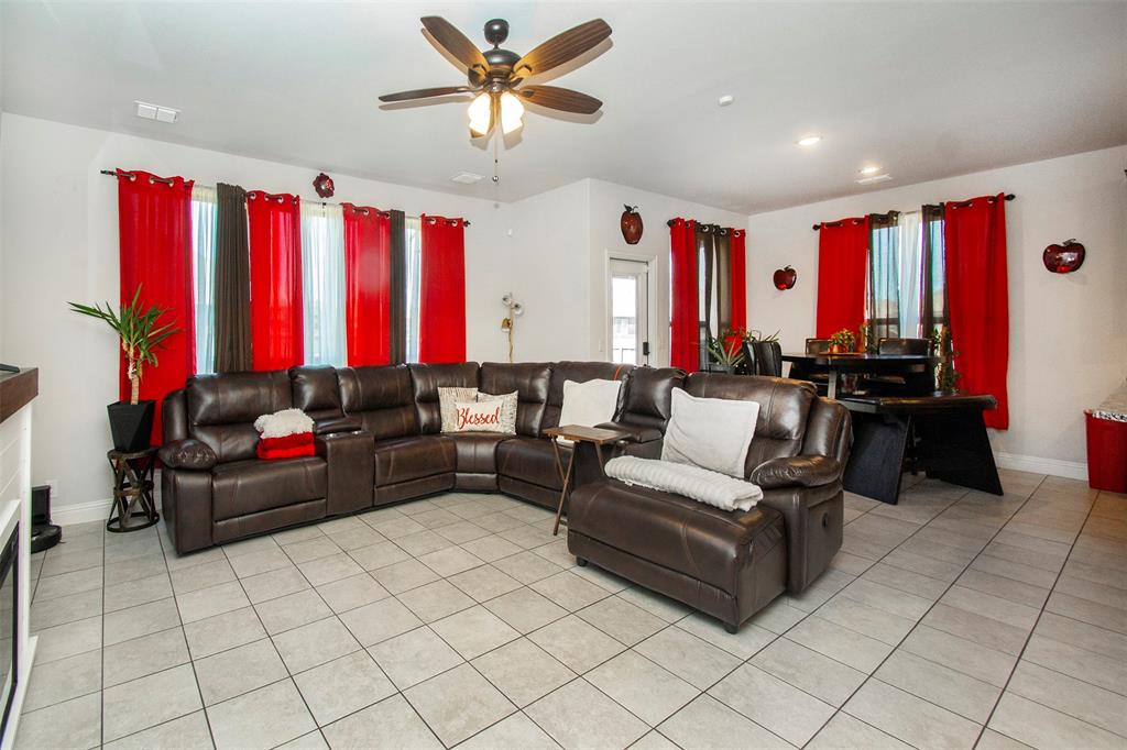 1097 Raptor Road Property Photo 11
