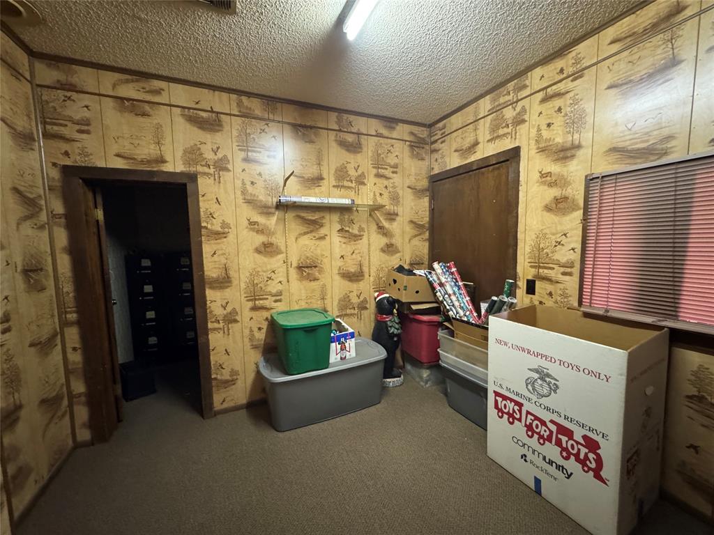 305 Lipan Property Photo 24