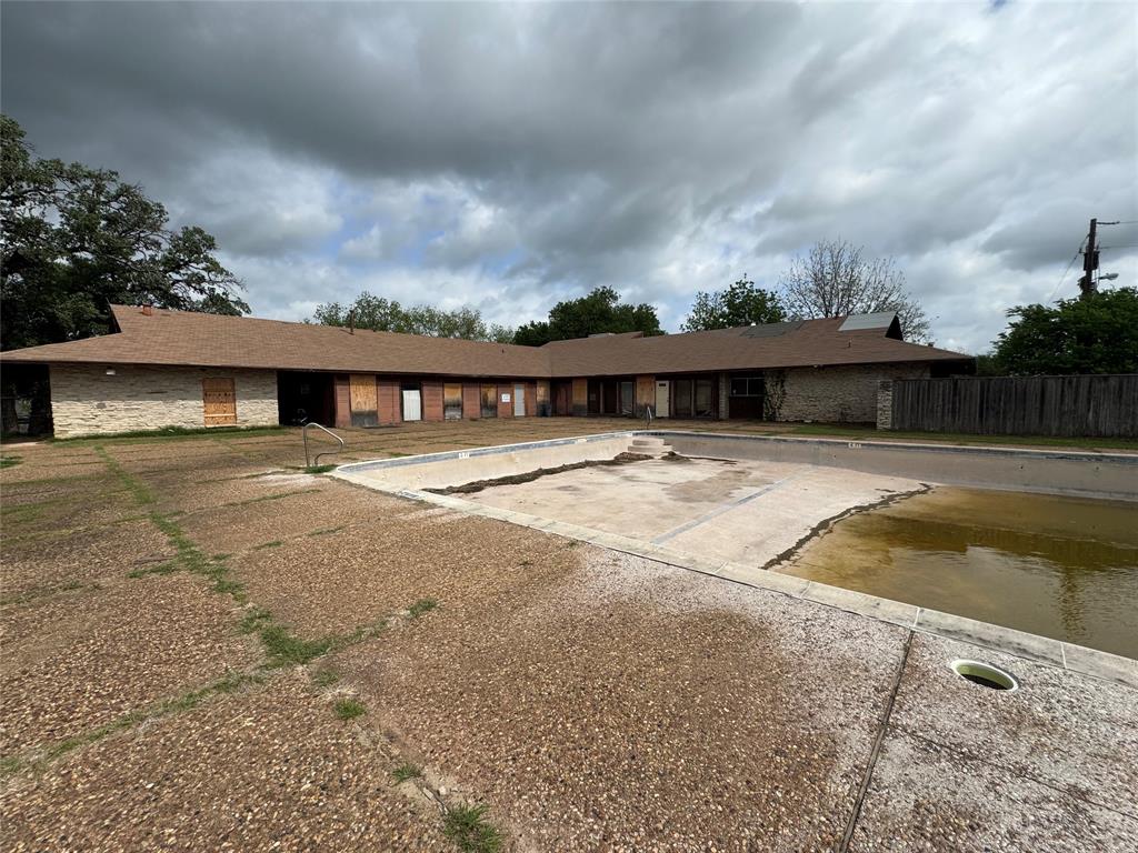 305 Lipan Property Photo 32
