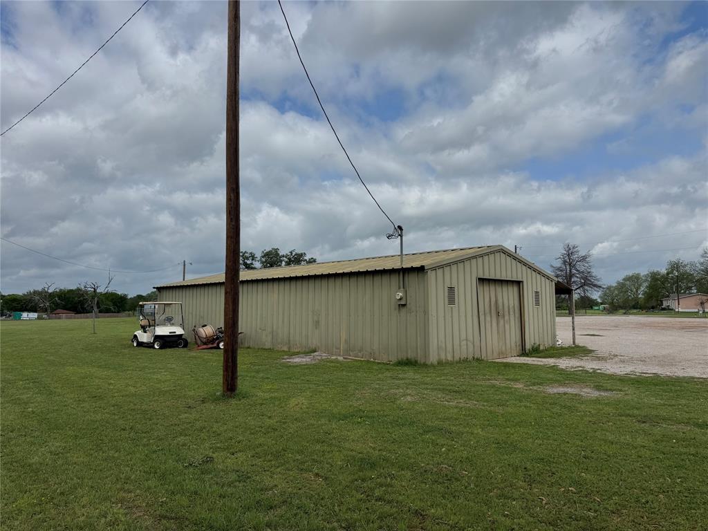 305 Lipan Property Photo 39
