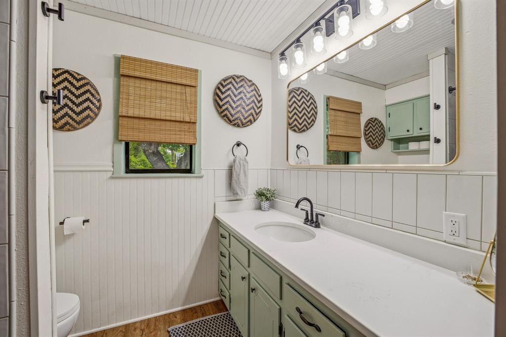 200 E Plum Avenue Property Photo 14