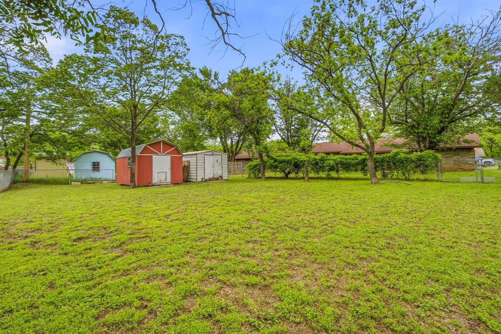 200 E Plum Avenue Property Photo 19
