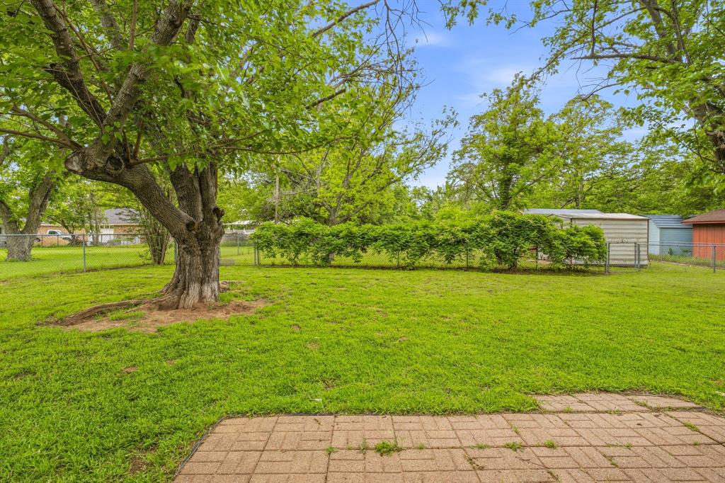 200 E Plum Avenue Property Photo 20