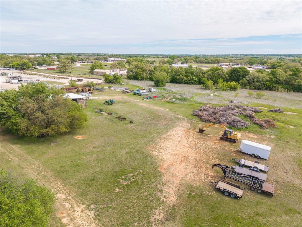 1025 S Us Highway 281 Property Photo 34