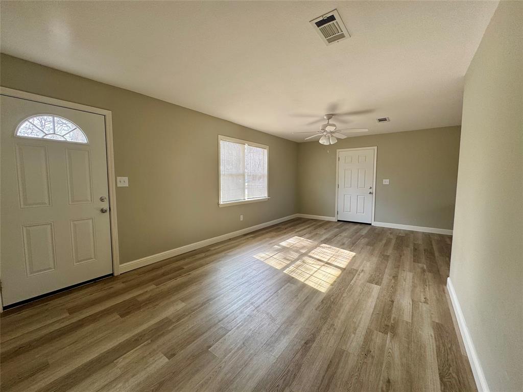 301 Fairview Property Photo 5