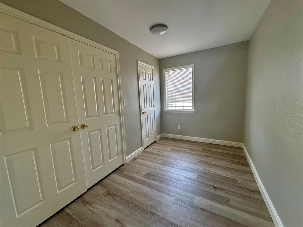 301 Fairview Property Photo 6