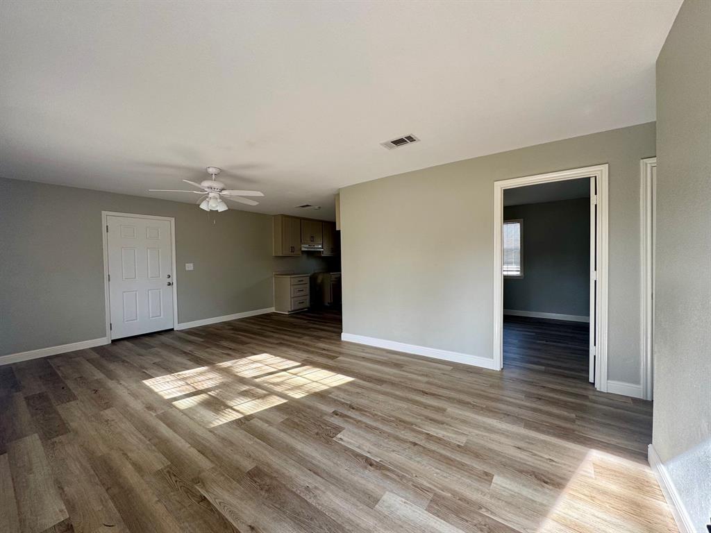 301 Fairview Property Photo 11