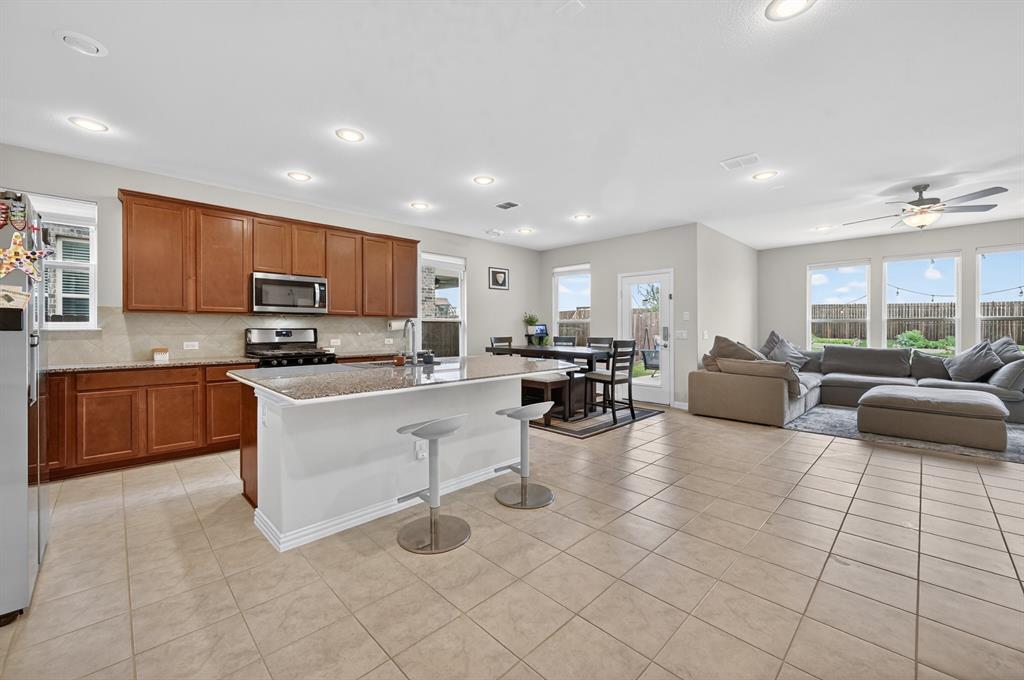 11320 Twisting Peak Road Property Photo 8