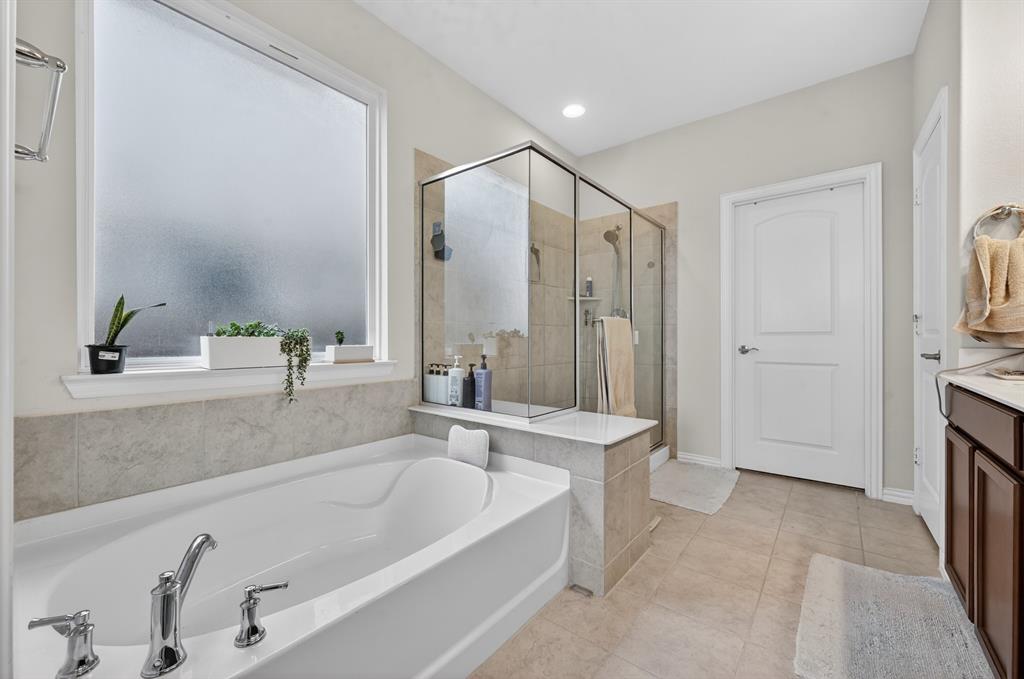 11320 Twisting Peak Road Property Photo 14