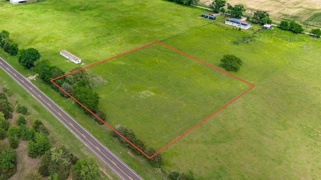 7033 Farm To Market 2653 S Property Photo 1