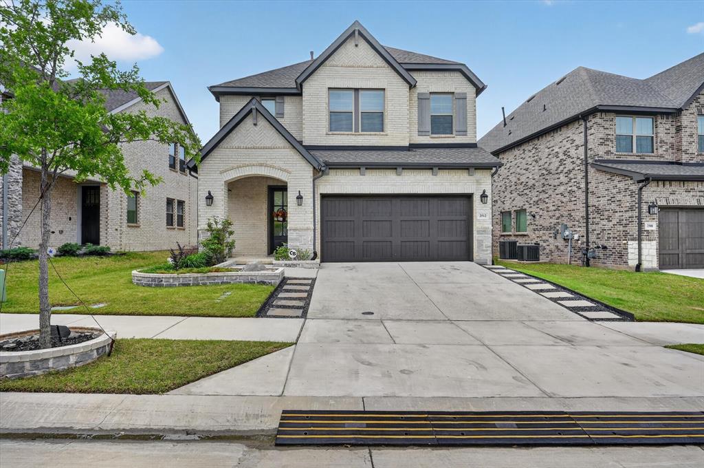 2512 Four Roses Drive Property Photo 1