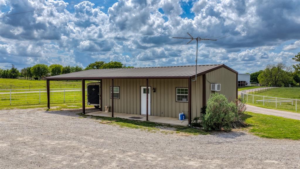 303 Private Road 3365 Property Photo 35