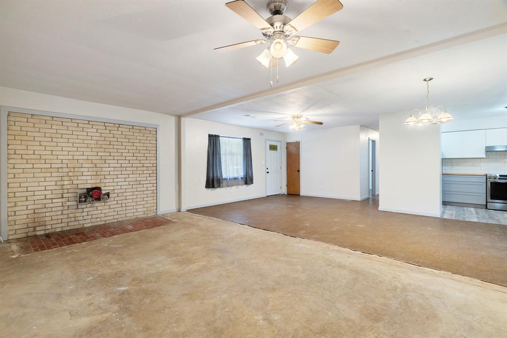 3546 E 2000 Road Property Photo 6