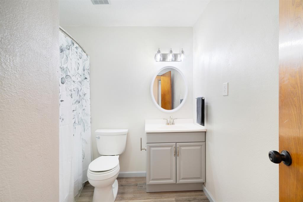 3546 E 2000 Road Property Photo 13