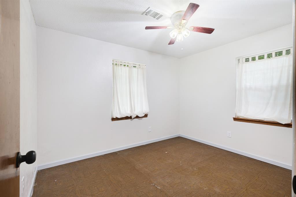 3546 E 2000 Road Property Photo 14
