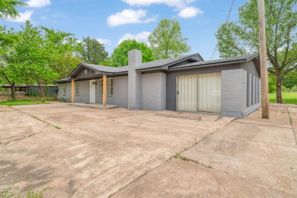 3546 E 2000 Road Property Photo 17