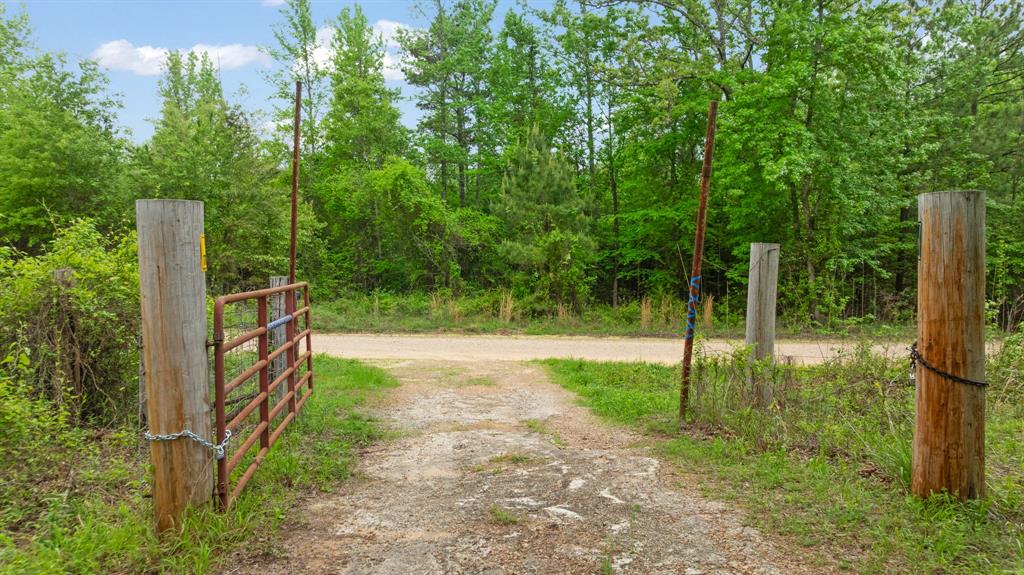 3546 E 2000 Road Property Photo 36