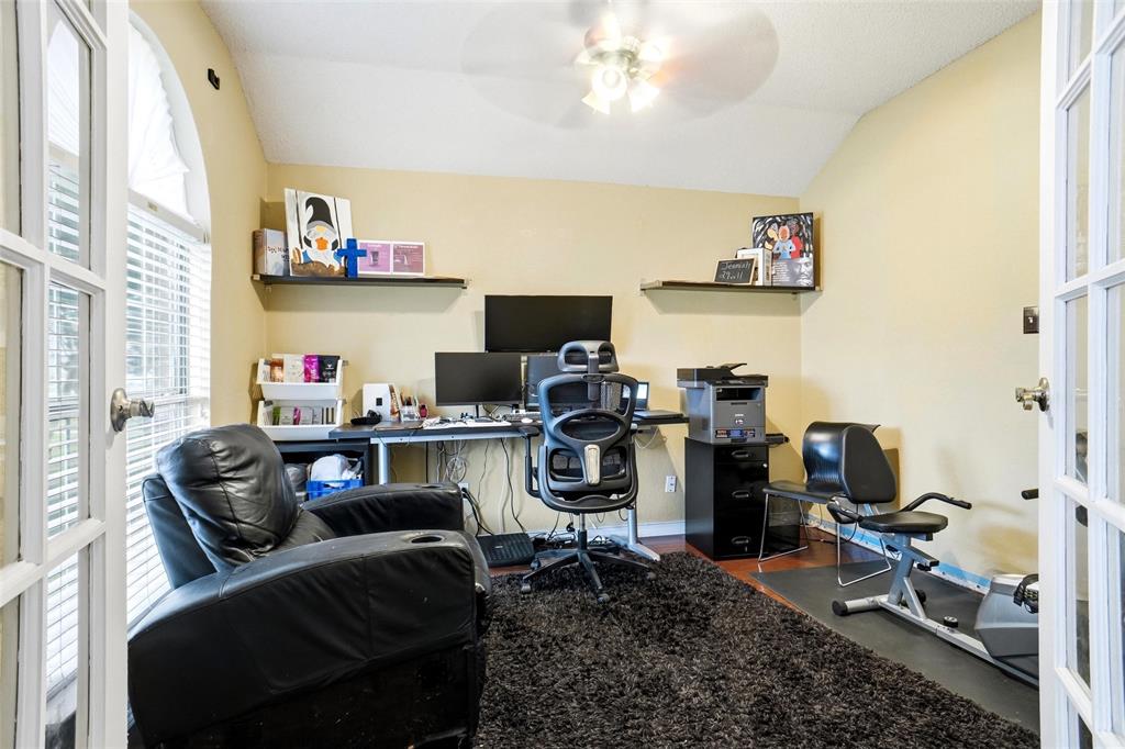 2509 Johnson Drive Property Photo 3