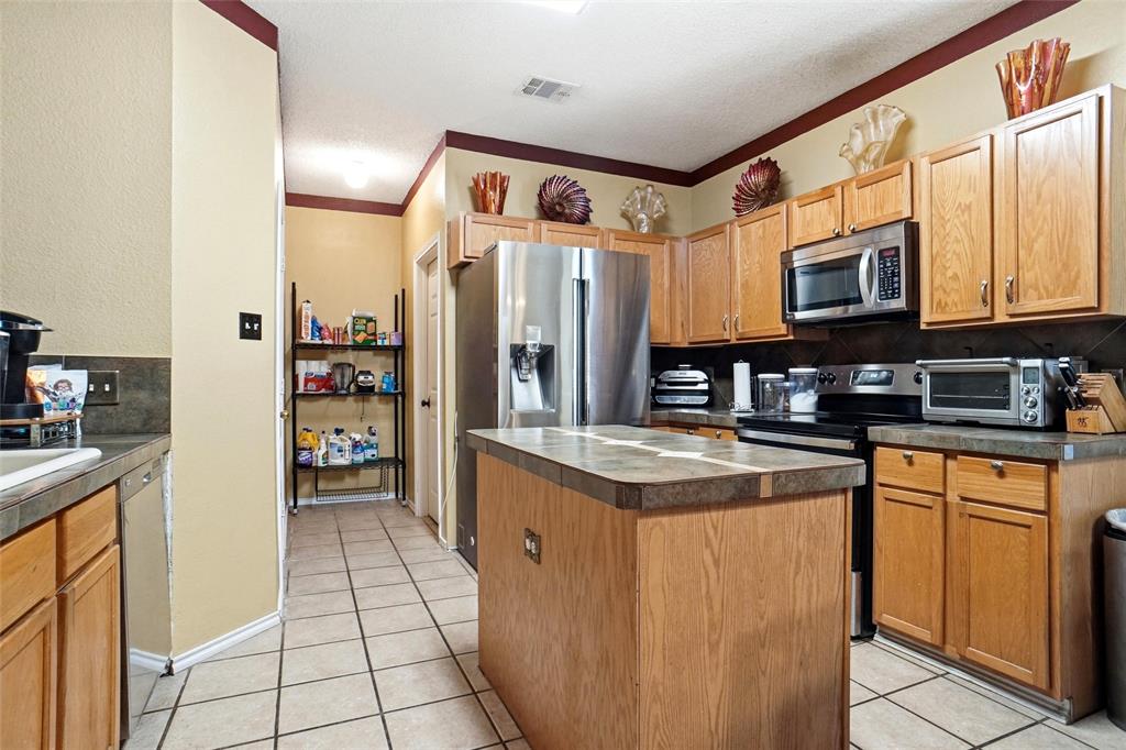 2509 Johnson Drive Property Photo 5