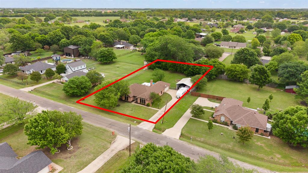 314 Clay Lane Property Photo 2