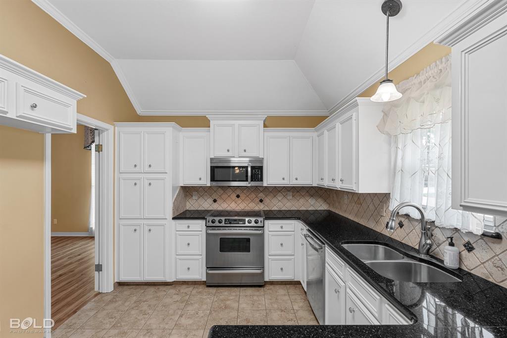 10540 Plum Creek Drive Property Photo 10