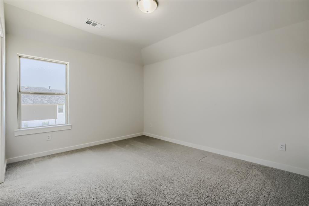 828 Stone Grove Road Property Photo 17