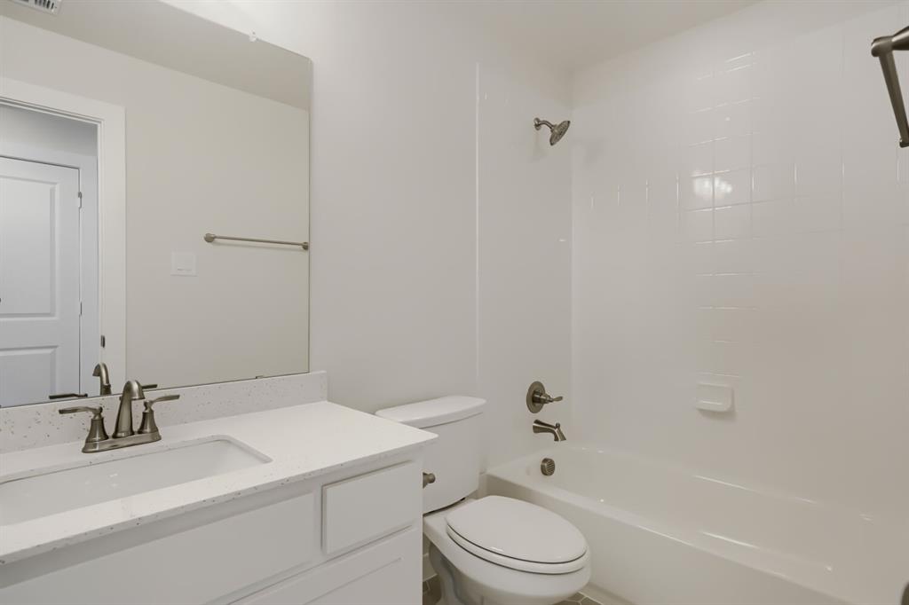 828 Stone Grove Road Property Photo 21