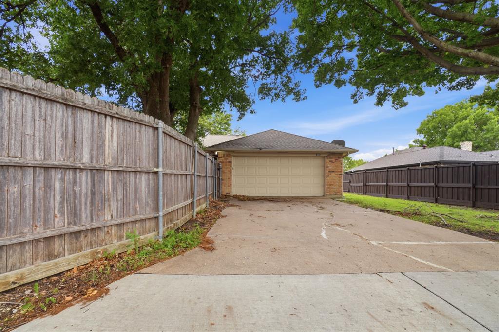 2607 Harbinger Lane Property Photo 2