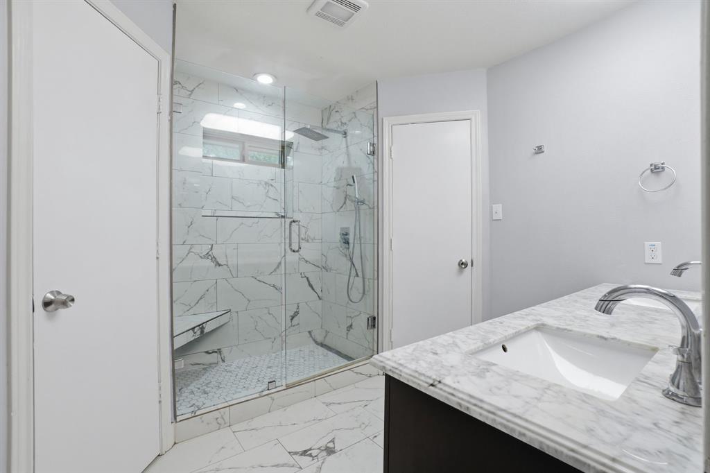 2607 Harbinger Lane Property Photo 12