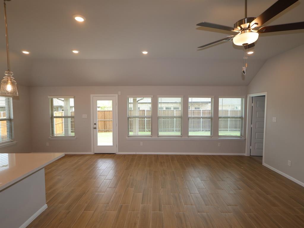 13084 Limestone Street Property Photo 6