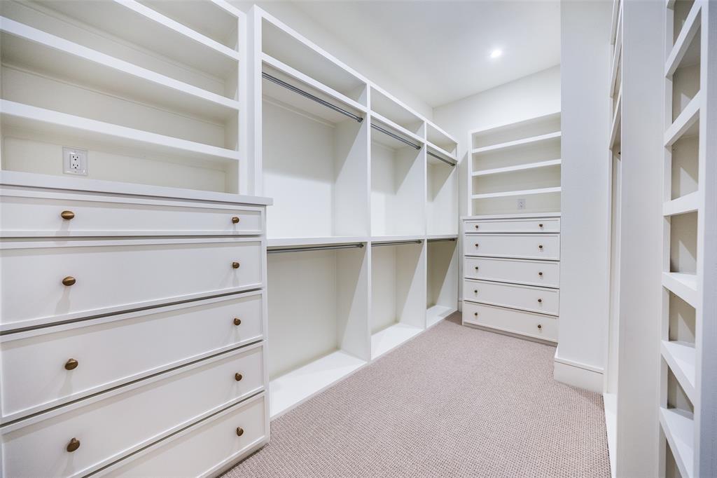 3935 Hawick Lane Property Photo 16