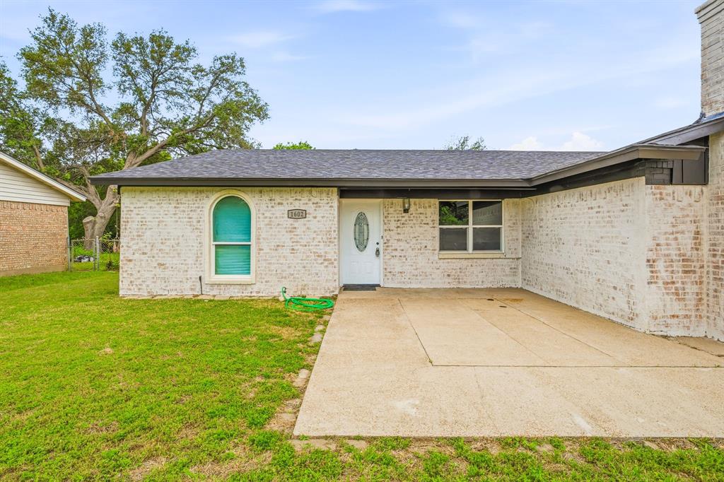 1602 Marie Terrace Property Photo 3