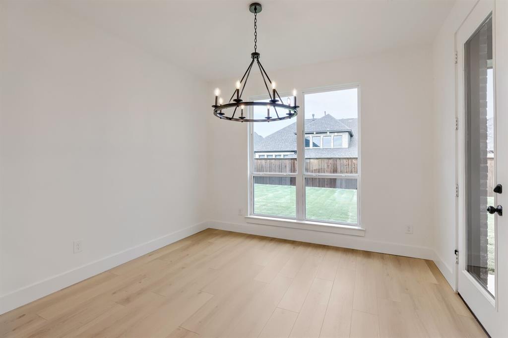 3324 Maidenhair Lane Property Photo 9