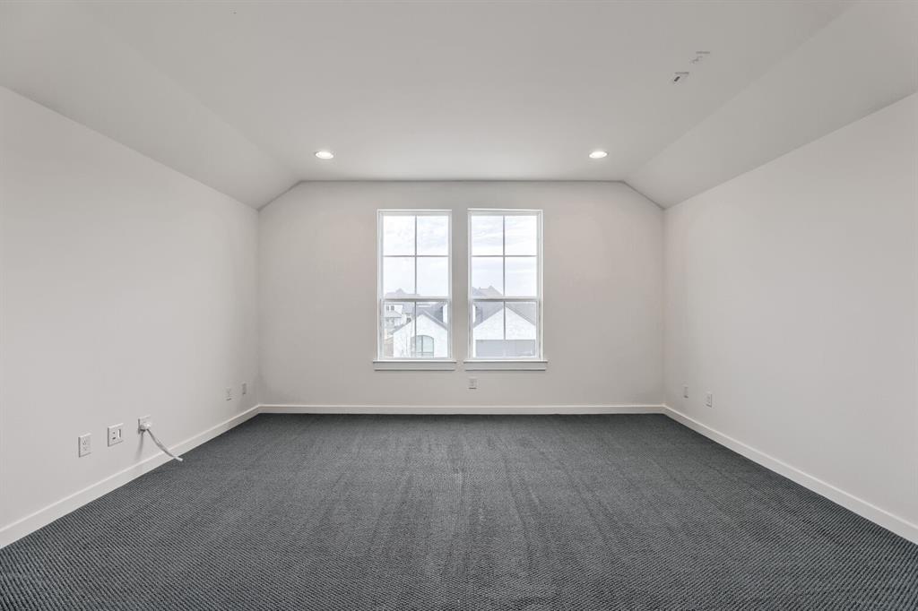 3324 Maidenhair Lane Property Photo 11