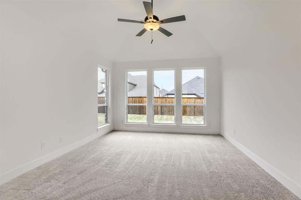 3324 Maidenhair Lane Property Photo 13