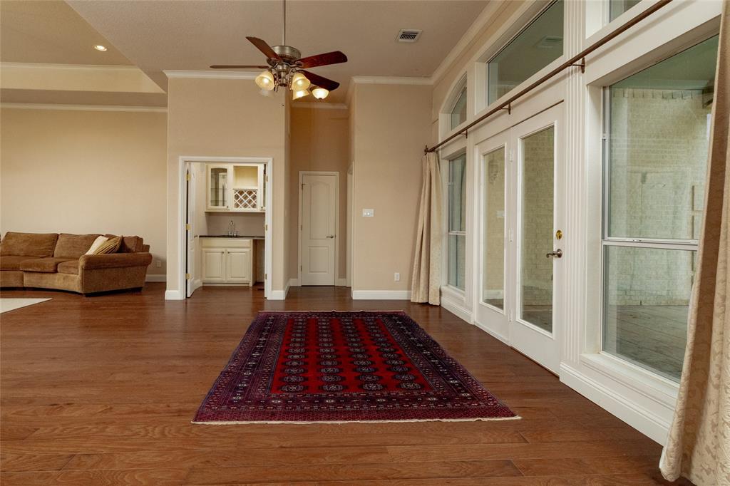 603 Runaway Bay Drive Property Photo 14