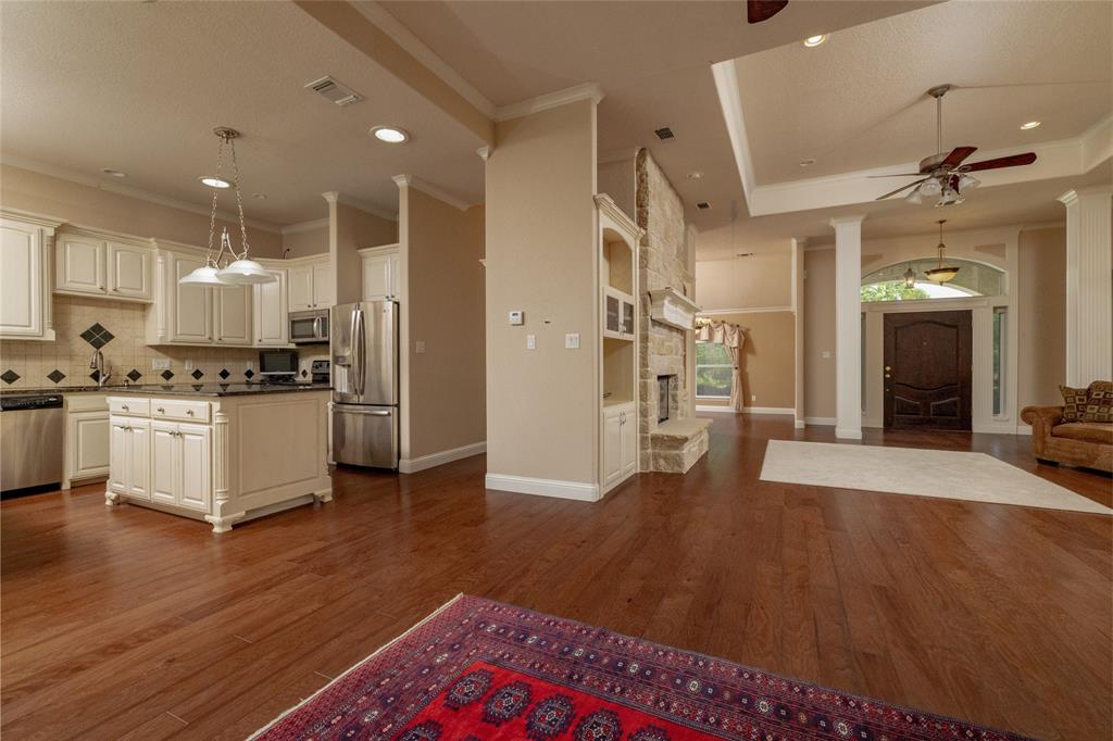 603 Runaway Bay Drive Property Photo 15