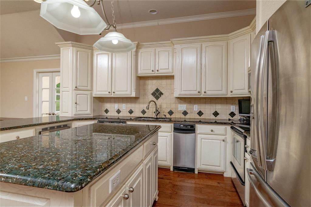 603 Runaway Bay Drive Property Photo 19