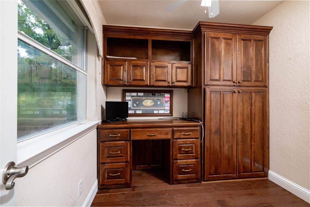 603 Runaway Bay Drive Property Photo 24