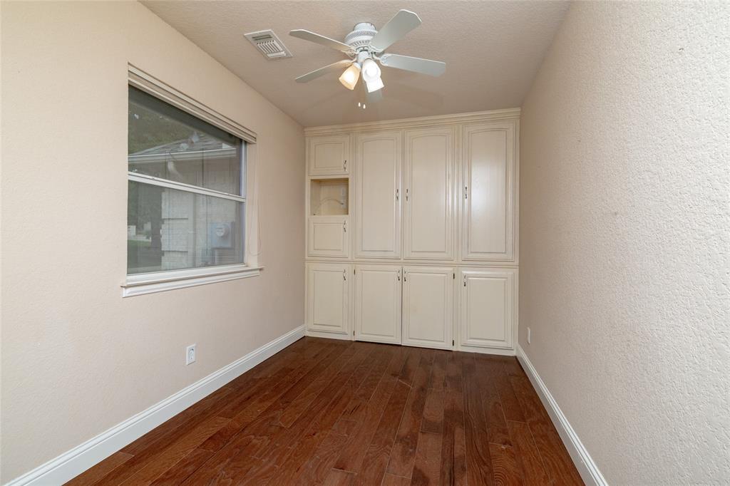 603 Runaway Bay Drive Property Photo 25