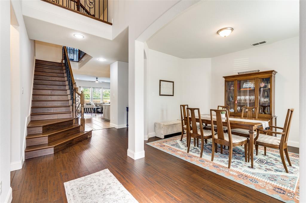 8025 Ponwar Drive Property Photo 10