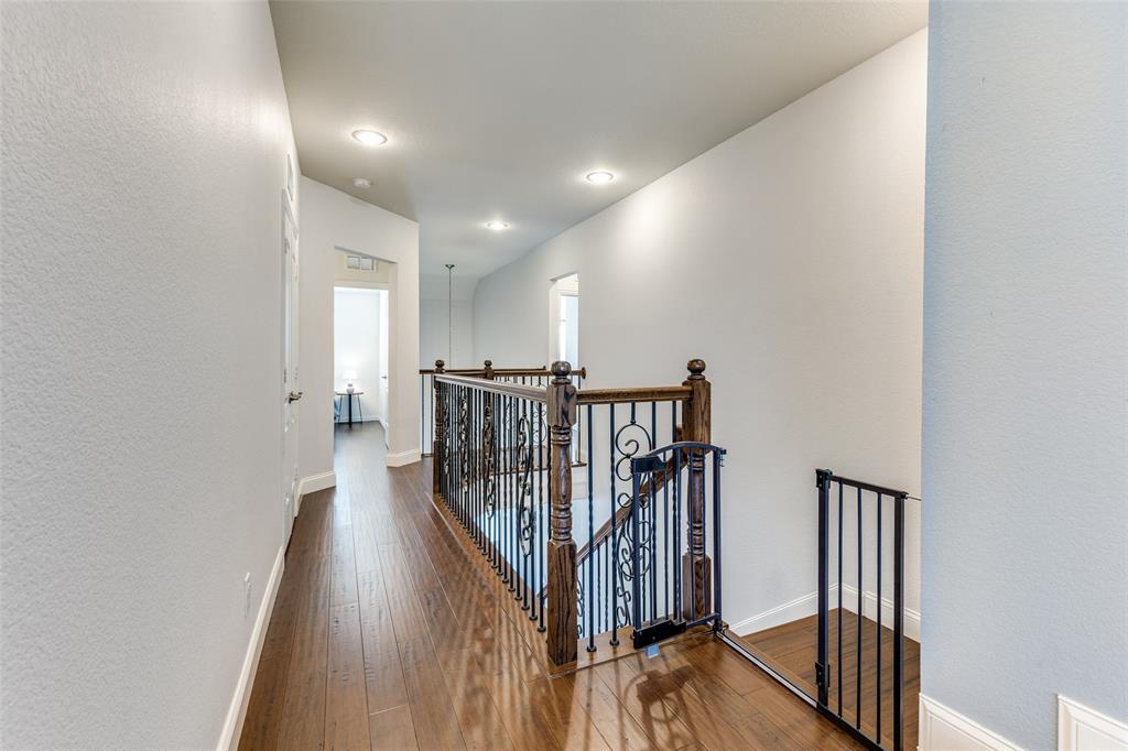8025 Ponwar Drive Property Photo 26