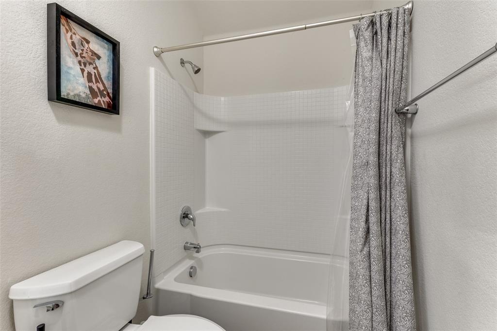 8025 Ponwar Drive Property Photo 32