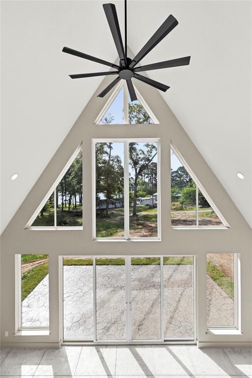 268 County Road 2297 Property Photo 5