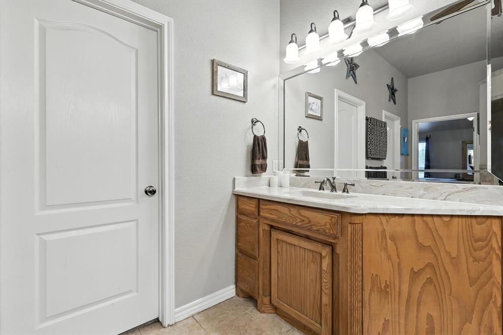 8424 Marianna Way Property Photo 16
